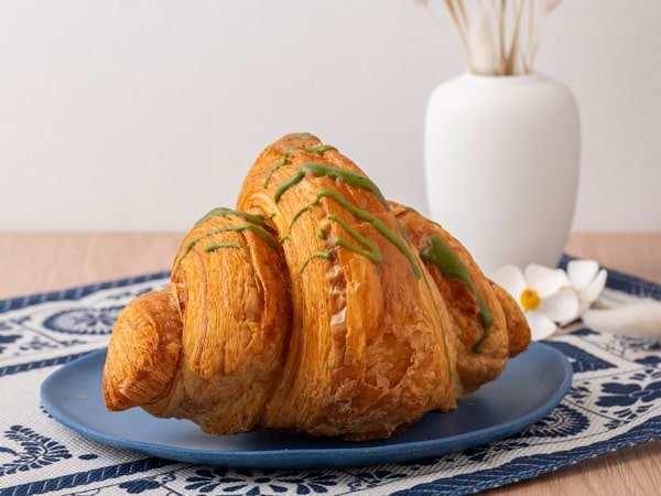 DelphiCafe_PistachioCroissant_Subham